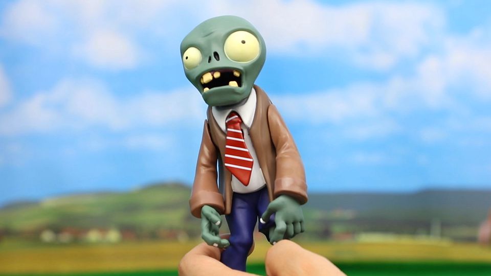 植物大战僵尸 超大僵尸公仔 玩具拆箱试玩