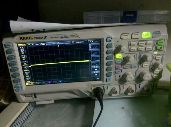 示波器 探头对地夹 在检测电路板时 接电路板地有打火现象,请问.