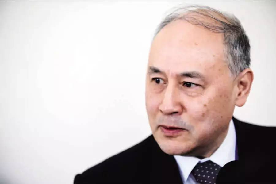 梁定邦:股灾一年后的反思 |《财经》特稿