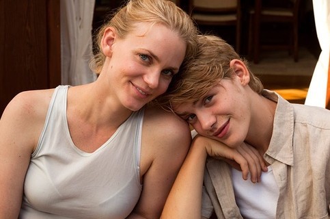 吻我-云帆搜索-看电影上云帆就够了