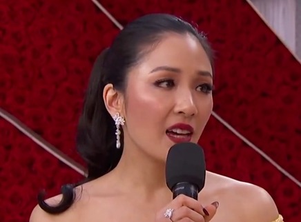 《摘金奇缘》女主吴恬敏亮相奥斯卡红毯 为亚裔演员发声