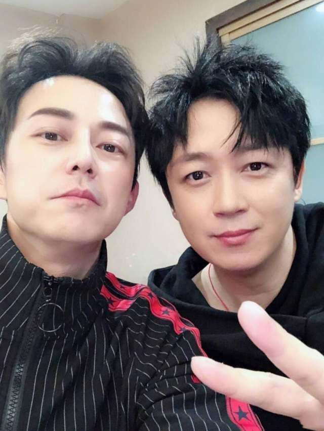 潘粤明瘦身成功, 颜值重回"许仙"时代, 减肥过程却令人心疼