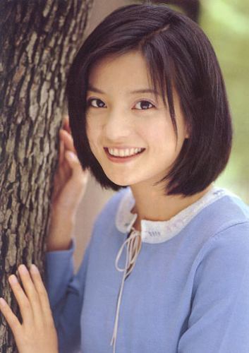 陆依萍是琼瑶原著《烟雨蒙蒙》的第一女主角,更是19