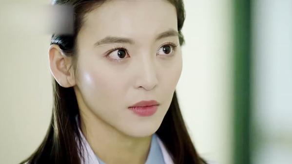 春风十里不如你:赵英男"小红附体",为了秋水发疯了